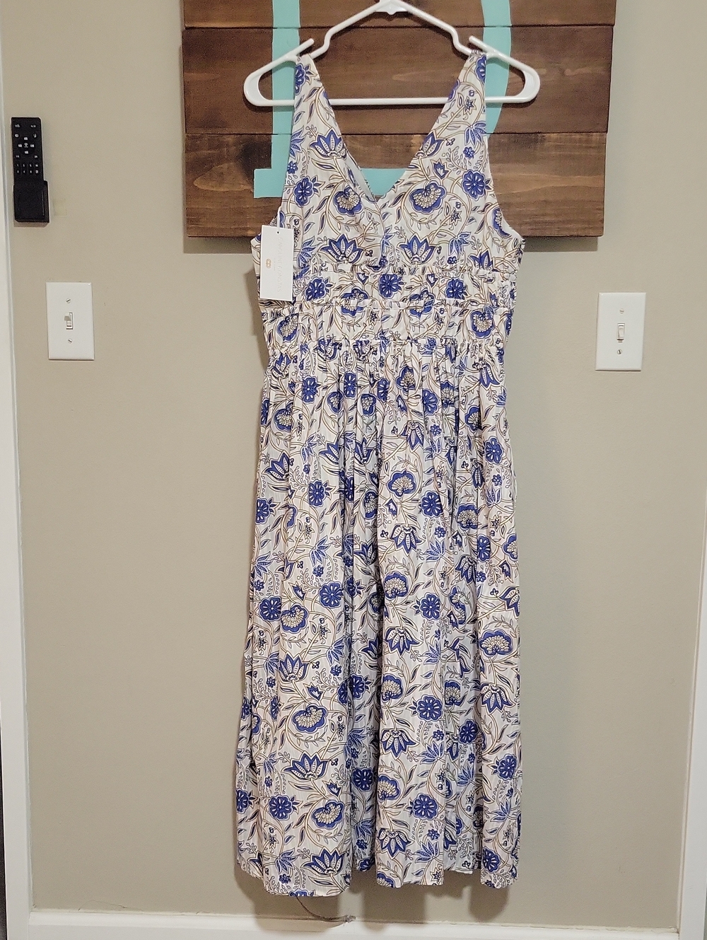 Caroline Constas White and Blue Floral Deep V Neckline Midi Dress Large - Picture 3 of 8